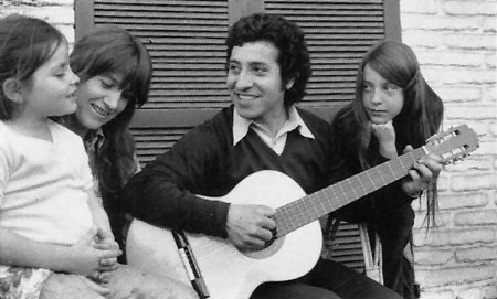 Chile marks Victor Jara's 45th assassination anniversary - Chile News |  Breaking News, Views, Analysis